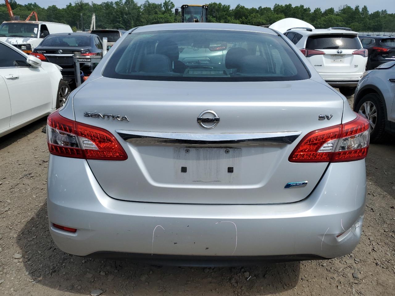 2014 Nissan Sentra - Image 6