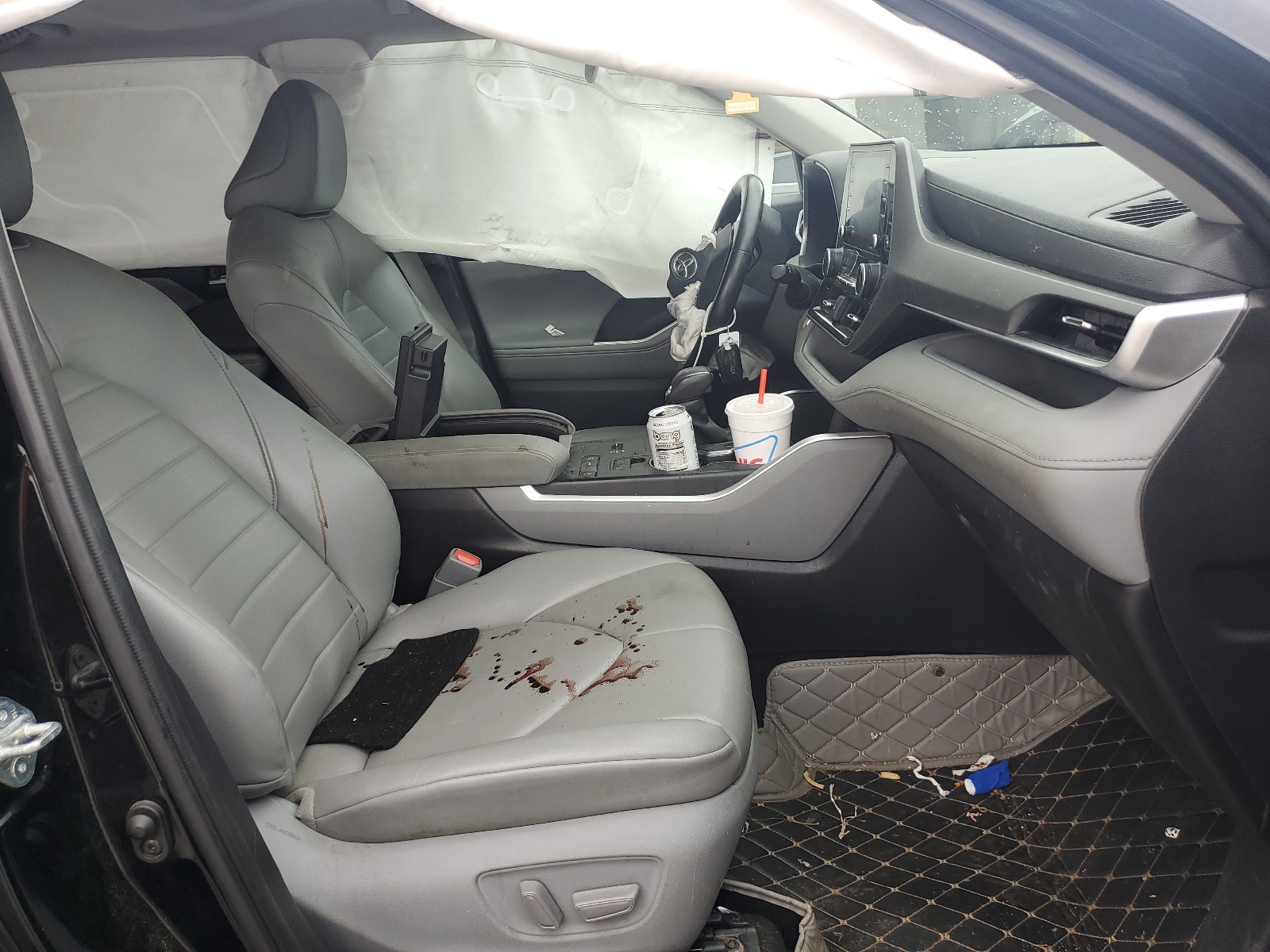 5TDGZRAH0MS516276 2021 Toyota Highlander Xle