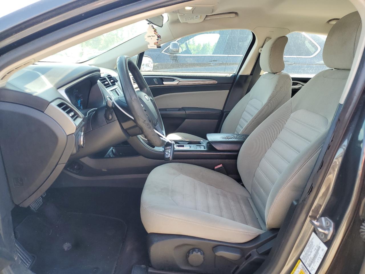 2017 Ford Fusion S VIN: 3FA6P0G70HR247058 Lot: 59535884