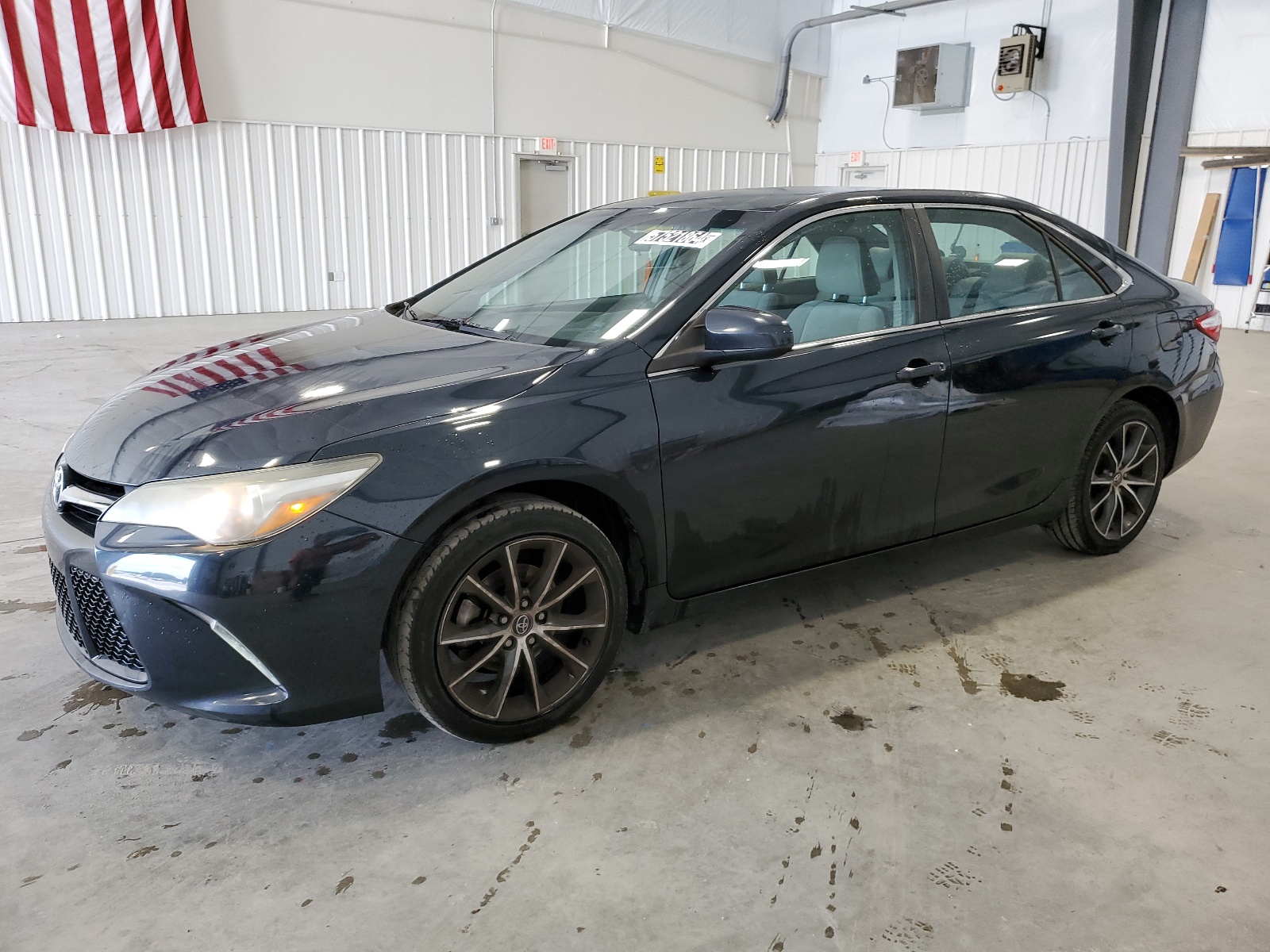 2015 Toyota Camry Le vin: 4T1BF1FK0FU070357