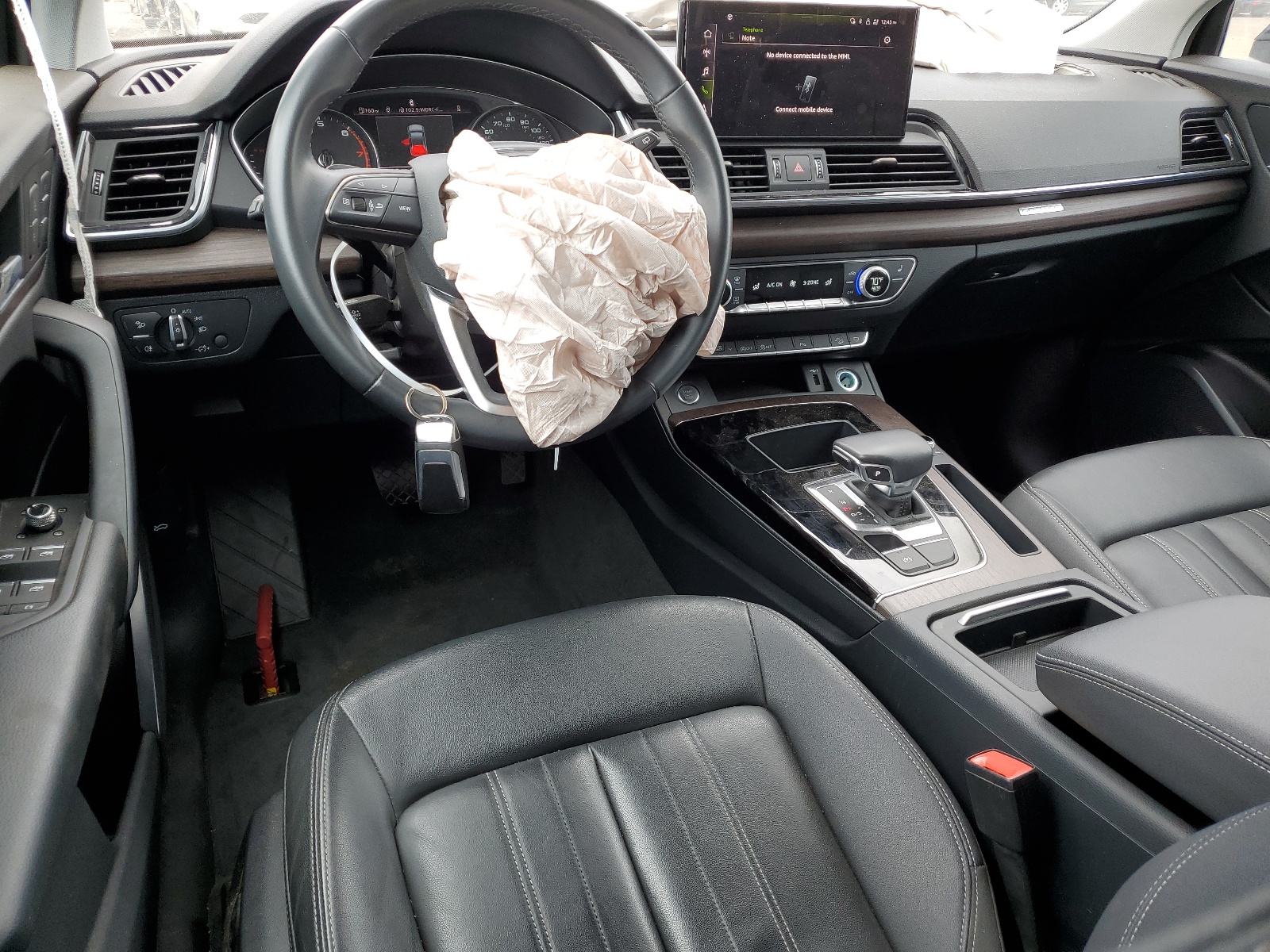 WA1GAAFYXN2137094 2022 Audi Q5 Premium 45