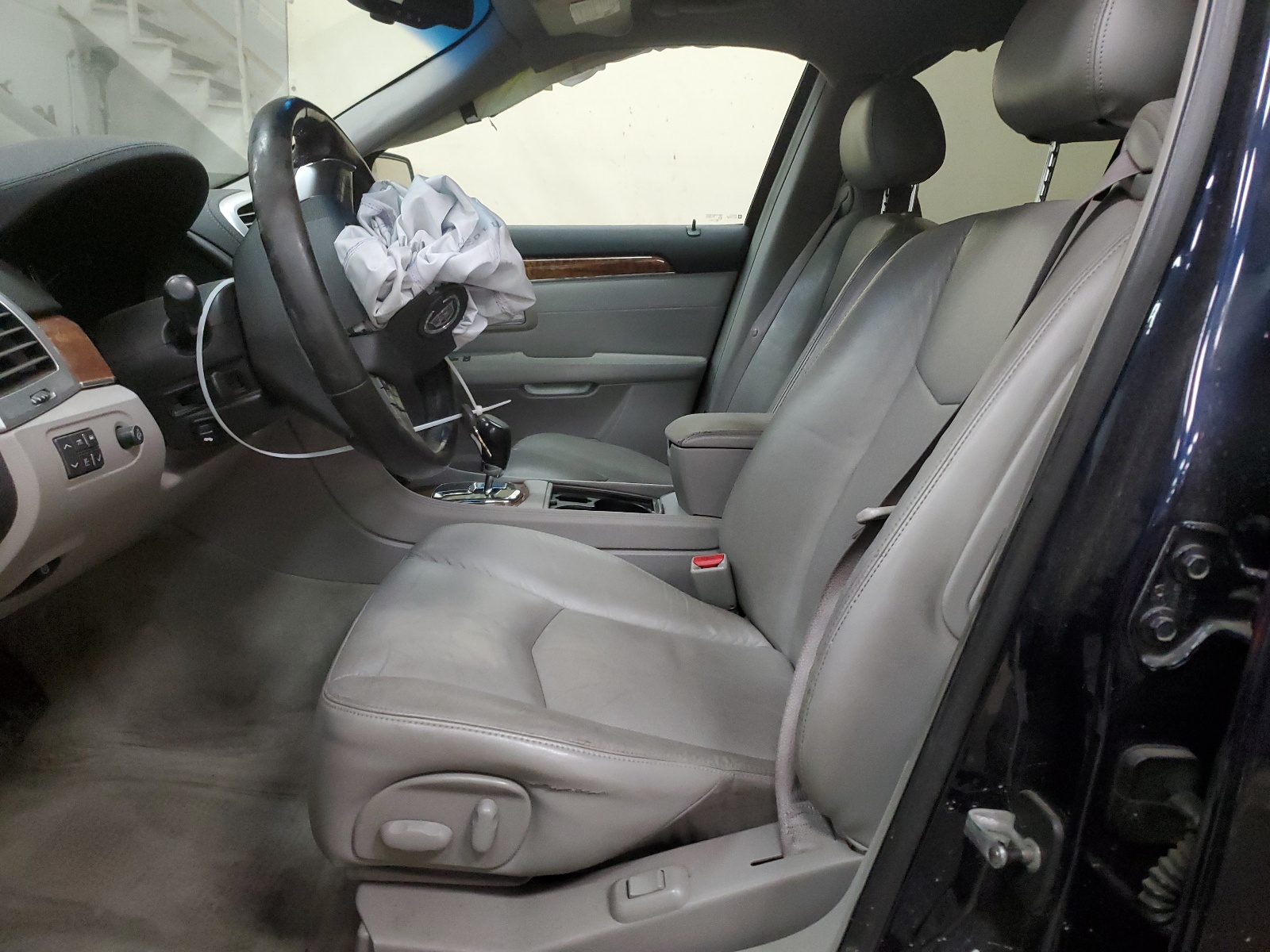 1GYEE637X80129811 2008 Cadillac Srx