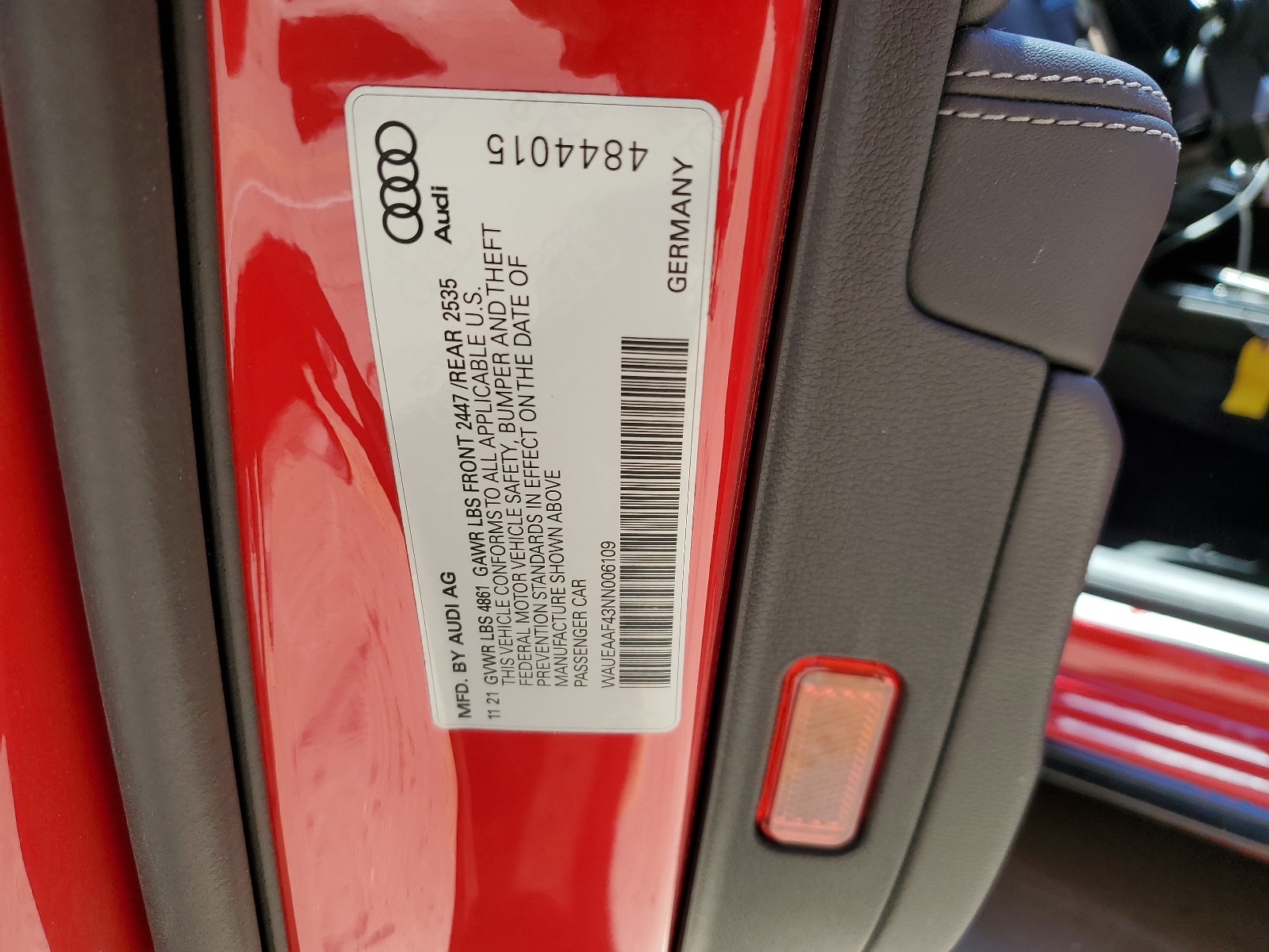 WAUEAAF43NN006109 2022 Audi A4 Premium Plus 45