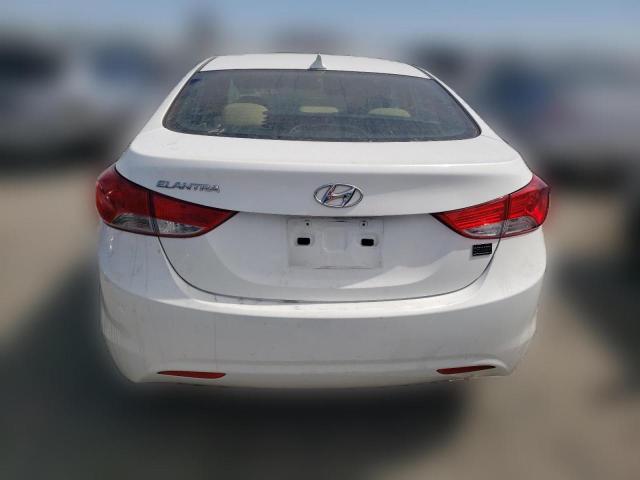  HYUNDAI ELANTRA 2013 Белый