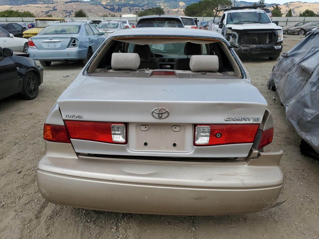 2000 Toyota Camry Ce VIN: 4T1BG22K7YU691476 Lot: 57265104