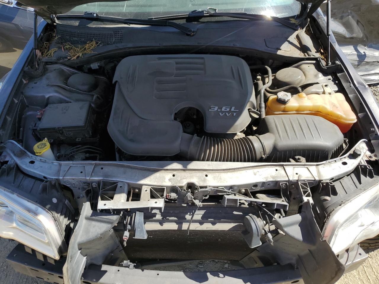 2016 Chrysler 300C VIN: 2C3CCAEG5GH116420 Lot: 60911164