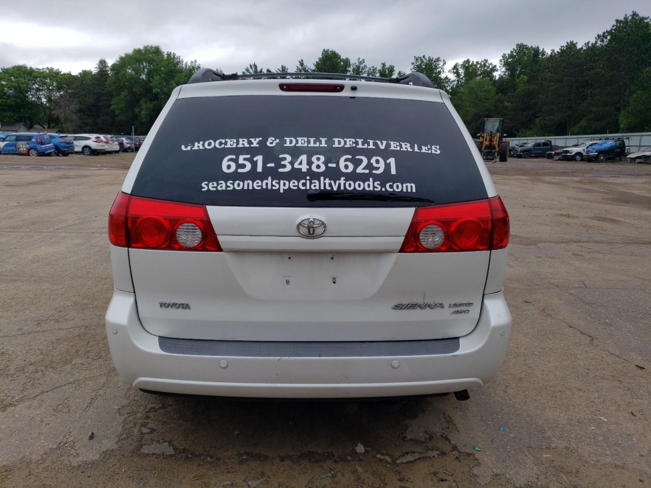 2007 Toyota Sienna Xle VIN: 5TDBK22C87S000888 Lot: 57317654