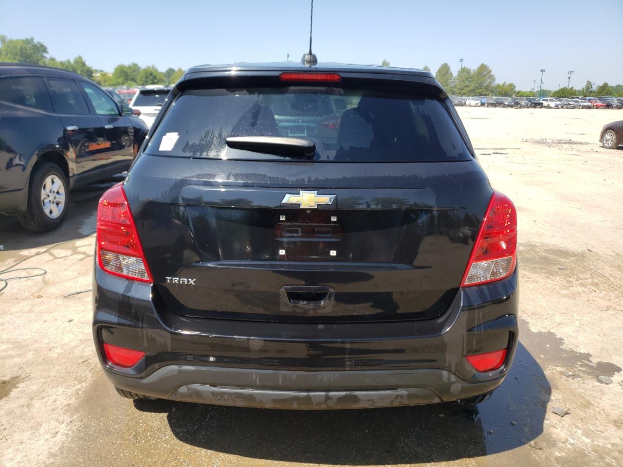 KL7CJKSBXLB052987 2020 Chevrolet Trax Ls