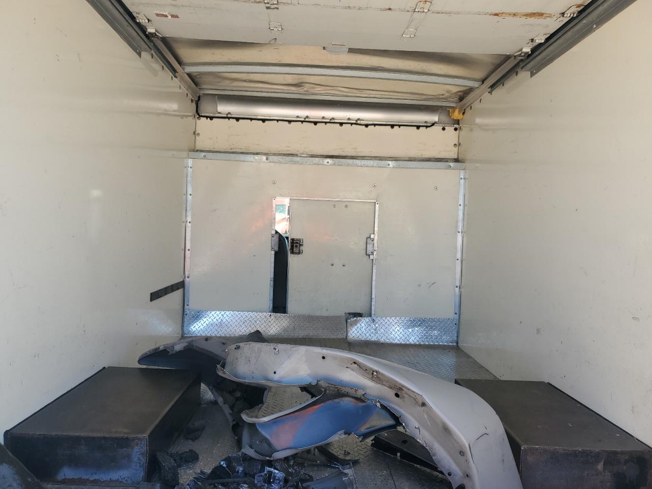 2009 Ford Econoline E350 Super Duty Cutaway Van VIN: 1FDSE35L09DA57847 Lot: 57533504