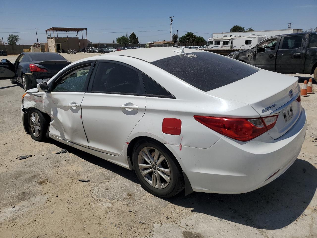 2013 Hyundai Sonata - Image 2