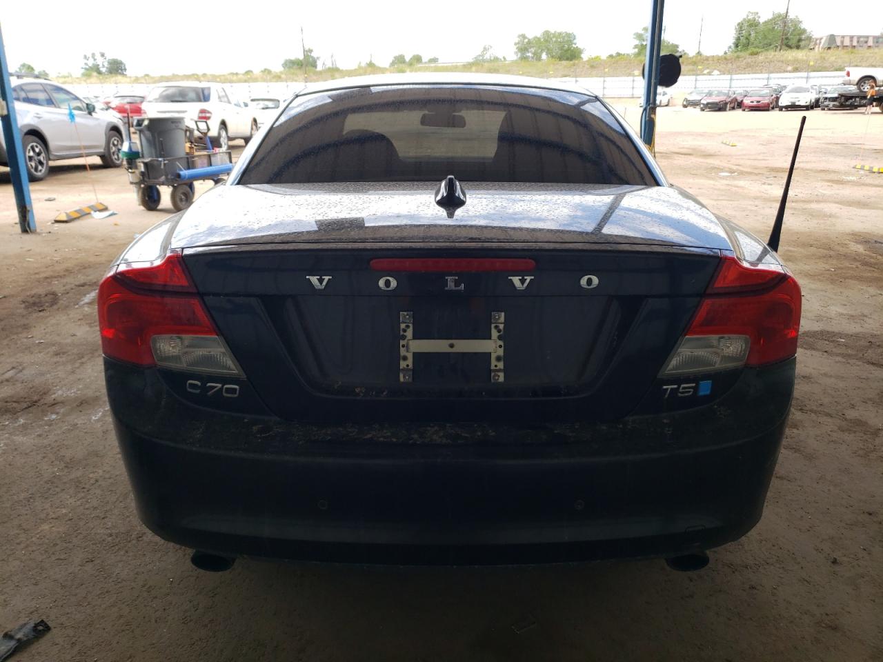 2011 Volvo C70 T5 VIN: YV1672MC2BJ120105 Lot: 60646884