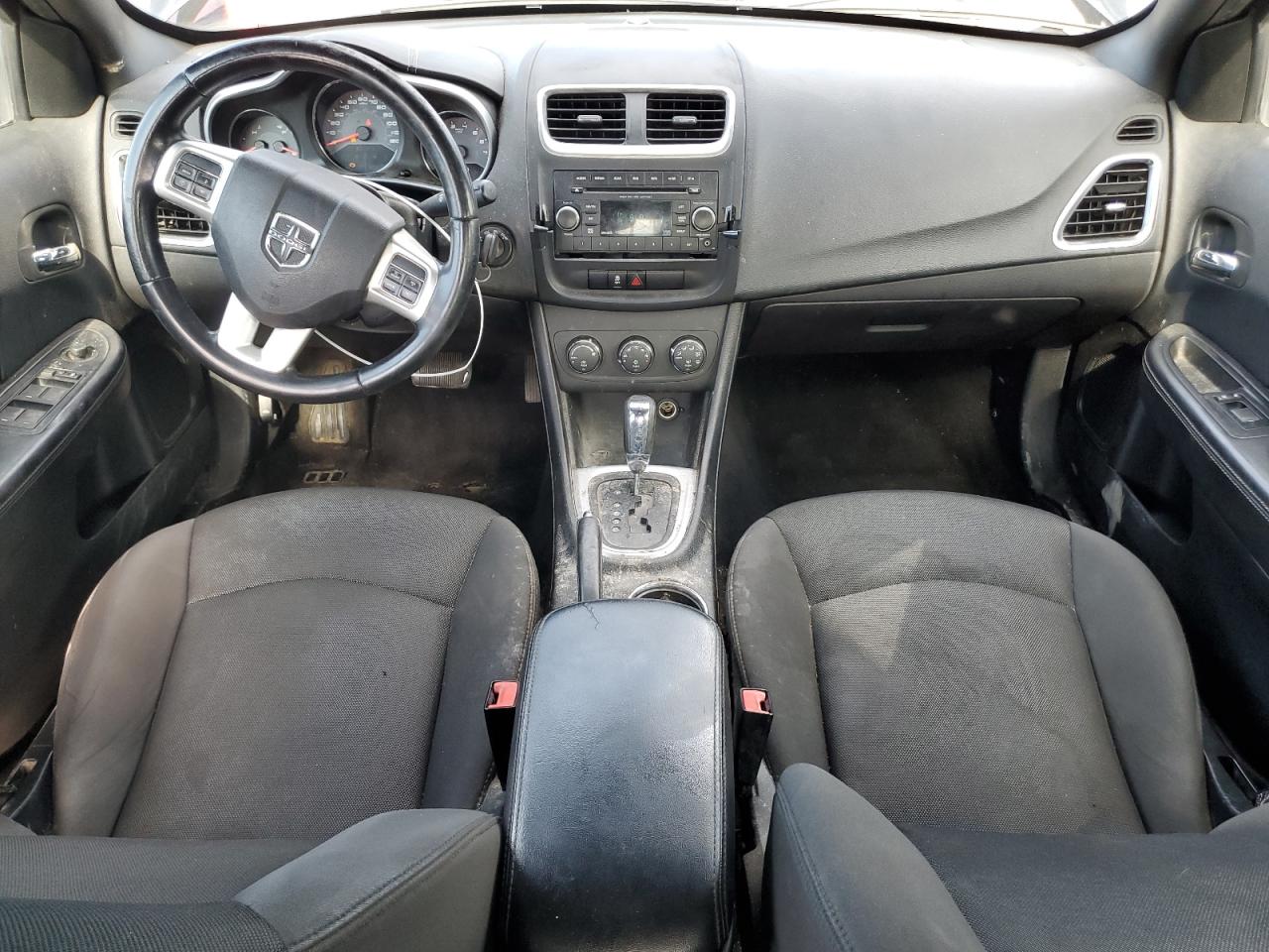 2012 Dodge Avenger - Image 8