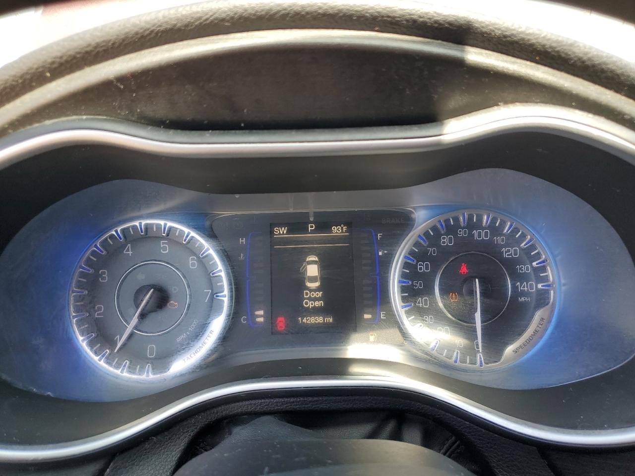 2015 Chrysler 200 Limited VIN: 1C3CCCAB4FN579659 Lot: 61044514