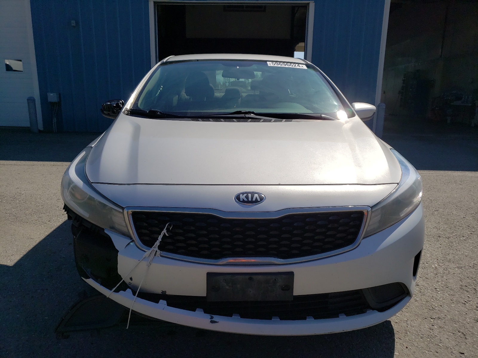 2018 Kia Forte Lx vin: 3KPFK4A75JE223862