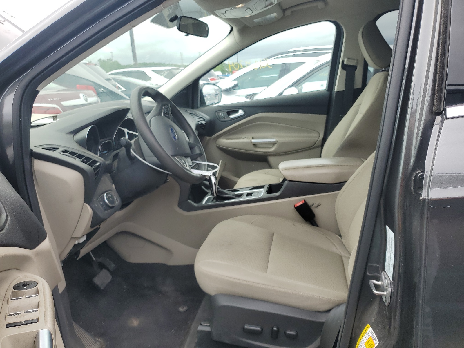 1FMCU9GD8KUB54395 2019 Ford Escape Se