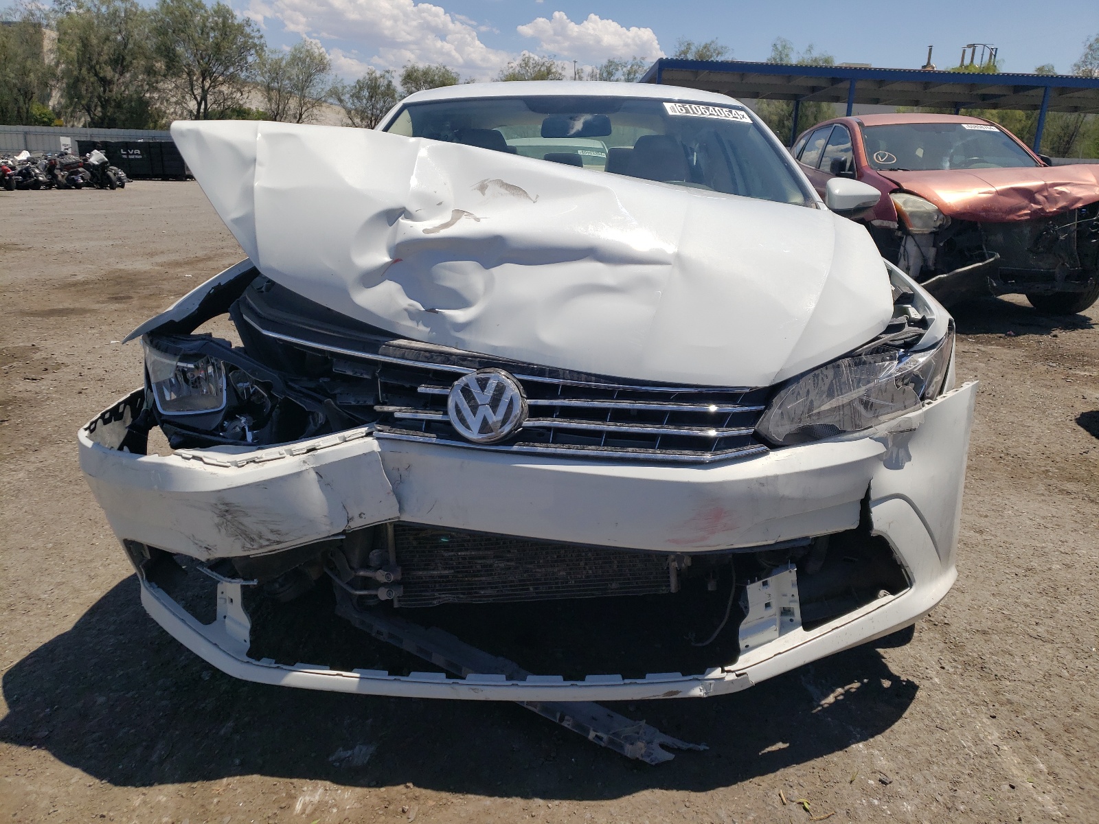 2018 Volkswagen Passat S vin: 1VWAA7A35JC051140