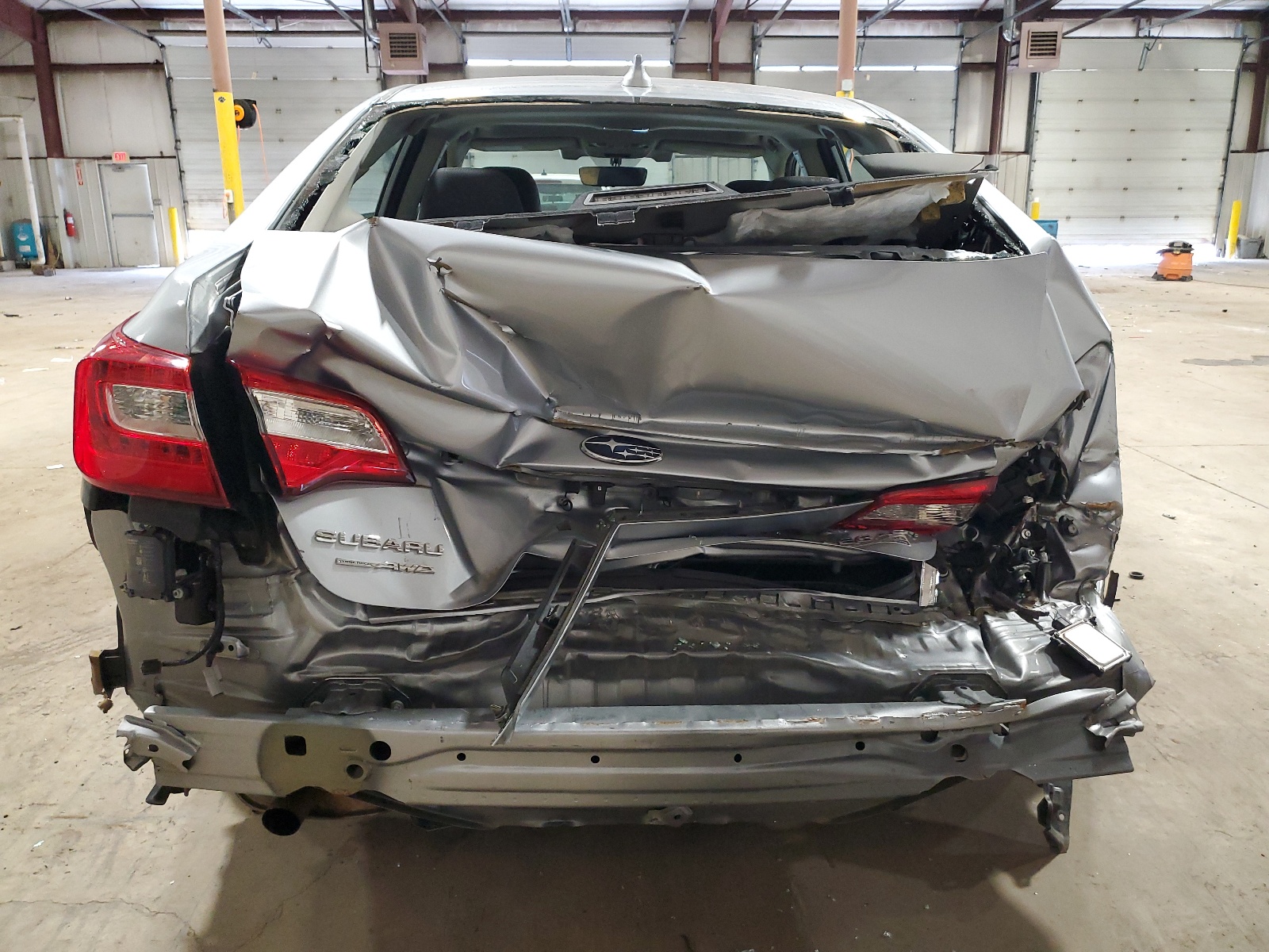 4S3BNAN69K3017801 2019 Subaru Legacy 2.5I Limited