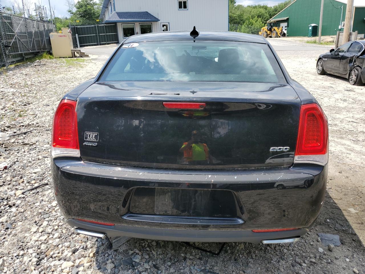 2015 Chrysler 300 Limited VIN: 2C3CCARG6FH831179 Lot: 60691174