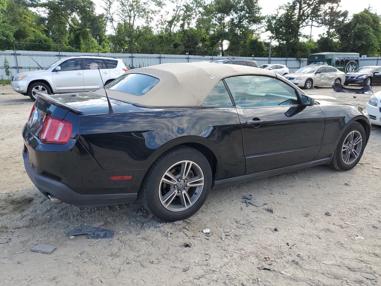 1ZVBP8EM5C5286589 2012 Ford Mustang