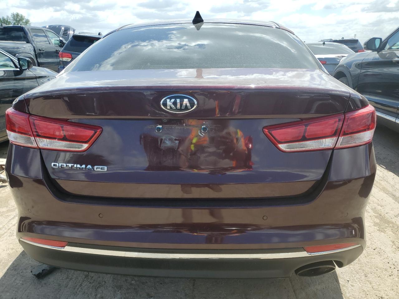 5XXGT4L31JG212022 2018 Kia Optima Lx