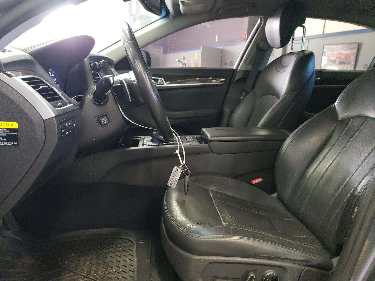 2015 Hyundai Genesis 3.8L VIN: KMHGN4JE6FU072657 Lot: 58507194