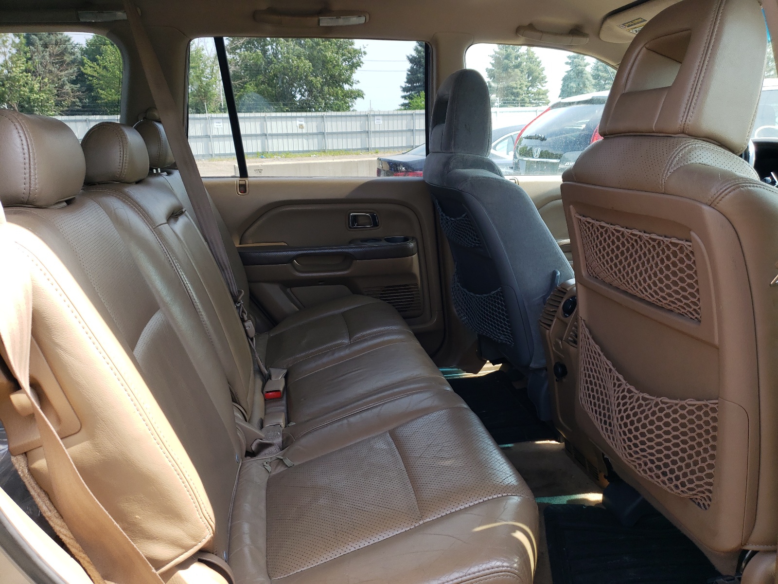 2HKYF18534H569652 2004 Honda Pilot Exl