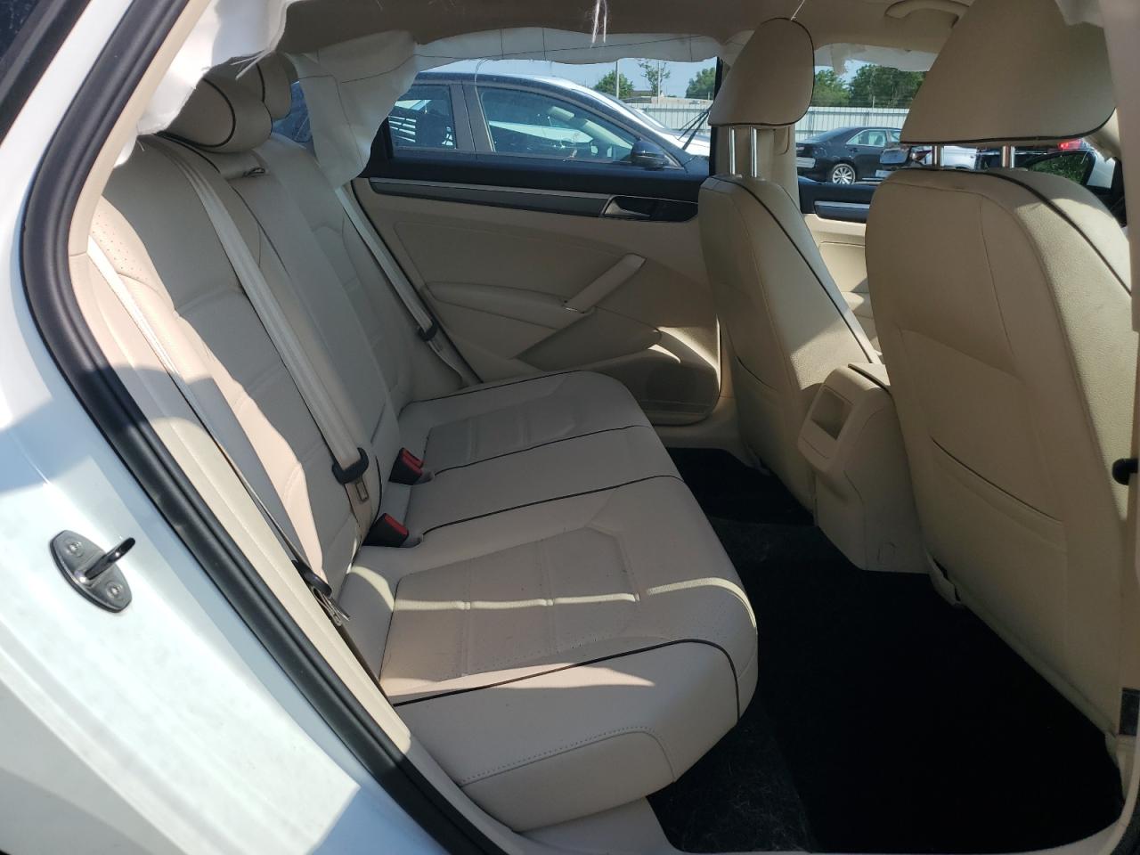 2017 Volkswagen Passat R-Line VIN: 1VWDT7A37HC060553 Lot: 58925854