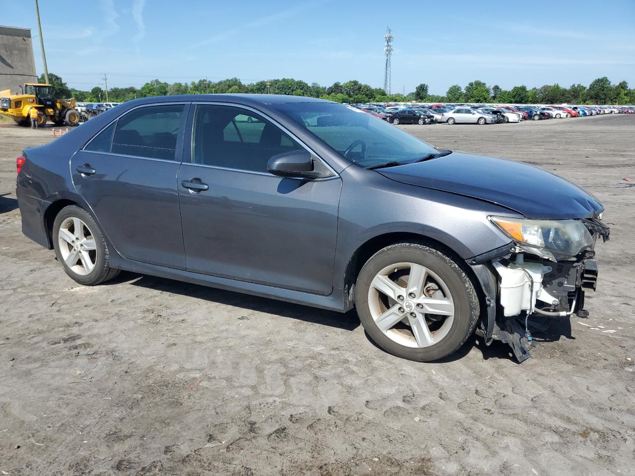 VIN 4T1BF1FK0DU220447 2013 TOYOTA CAMRY no.4