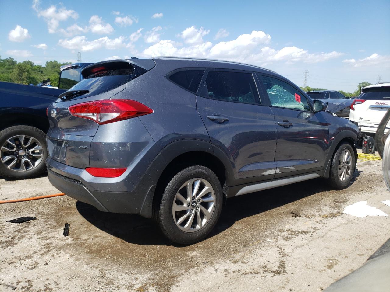 VIN KM8J3CA40JU800236 2018 HYUNDAI TUCSON no.3