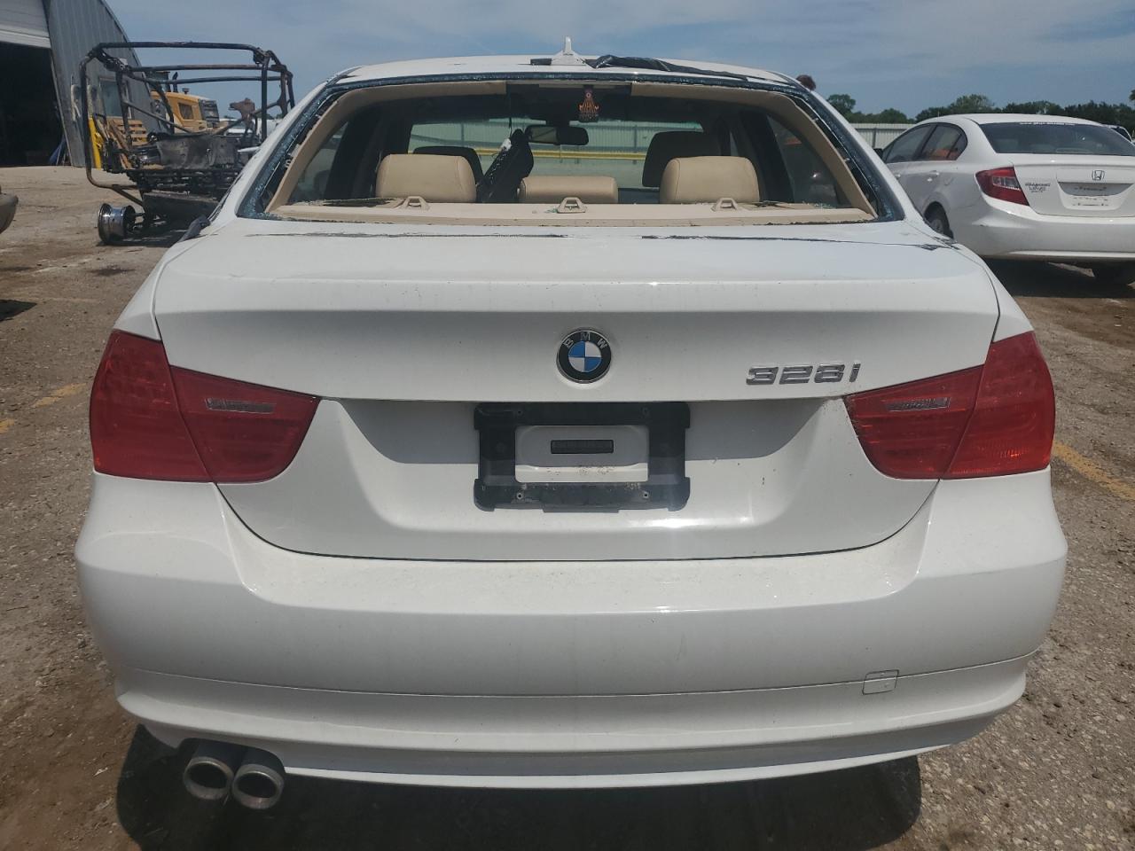 2011 BMW 328 I VIN: WBAPH7G55BNN03379 Lot: 58676514