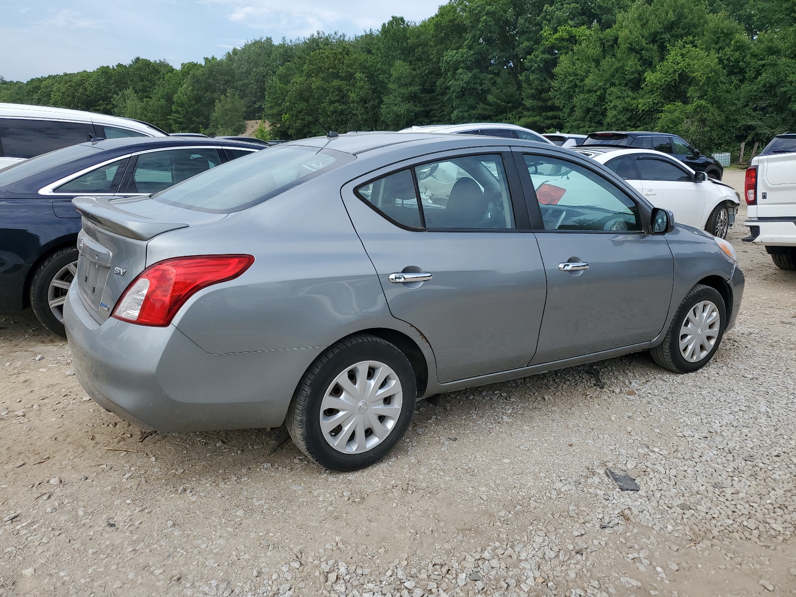 2013 Nissan Versa S vin: 3N1CN7AP8DL875874