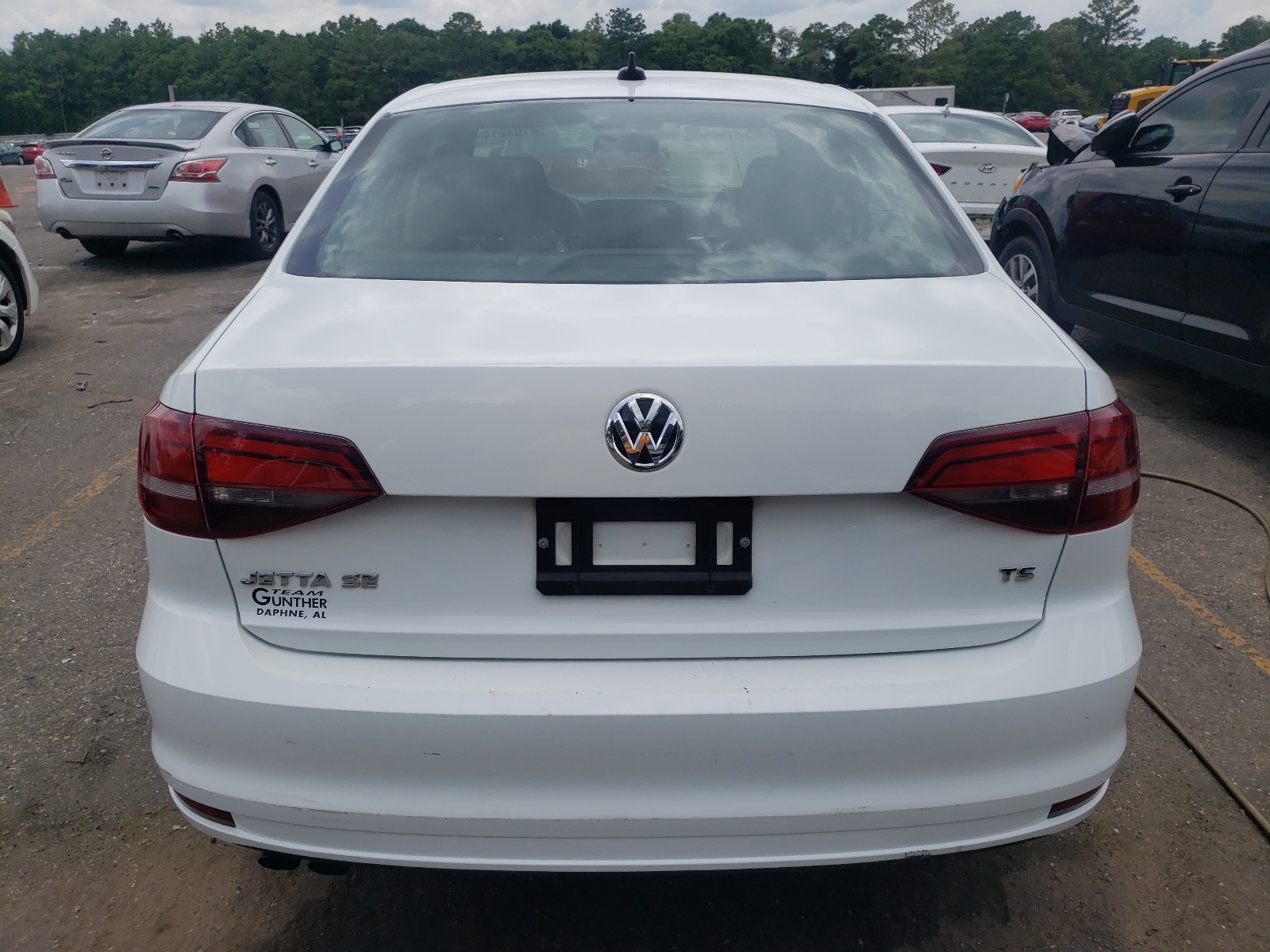 3VWD67AJ7GM385075 2016 Volkswagen Jetta Se