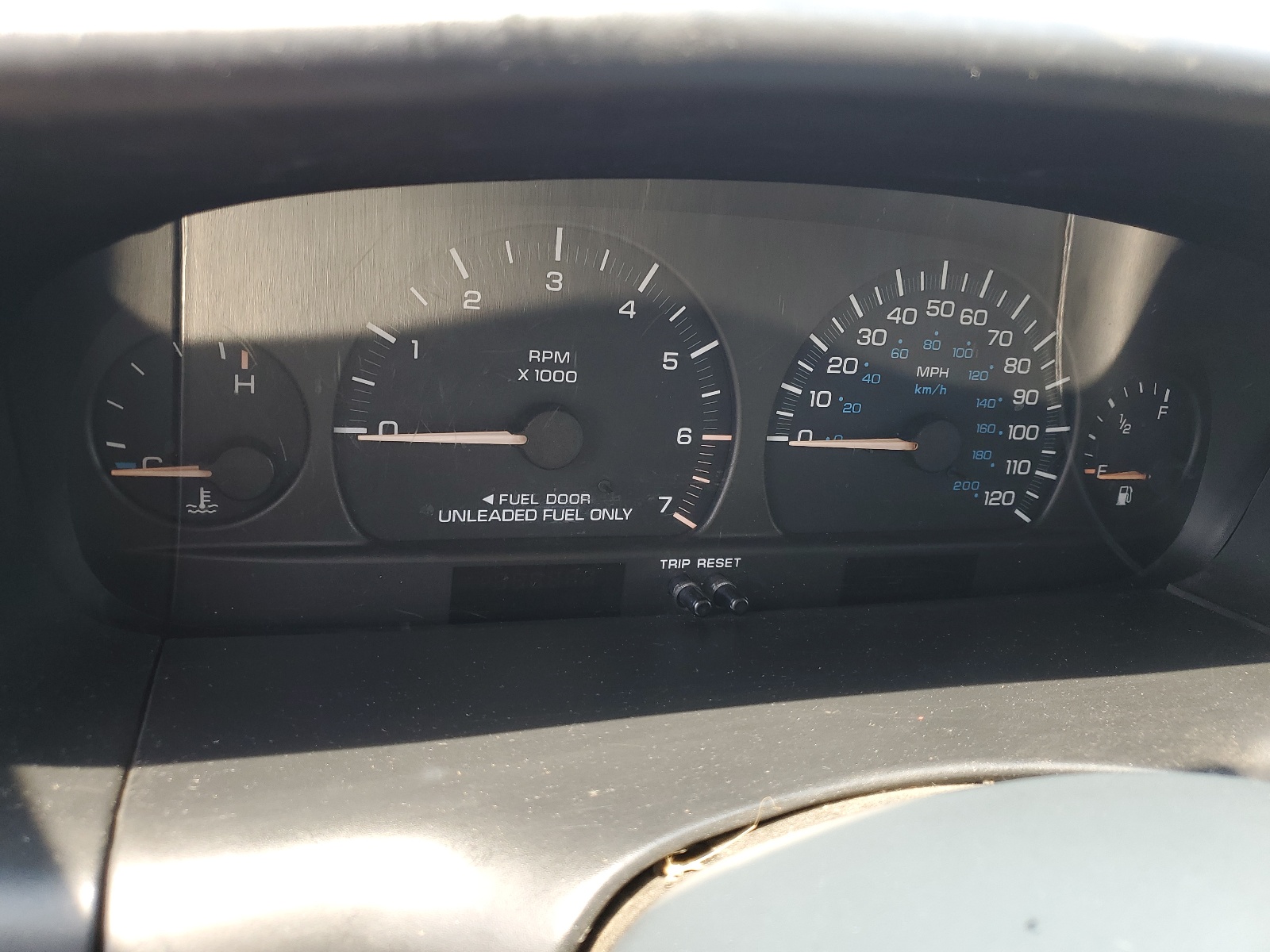 1B4GP54L5VB368274 1997 Dodge Grand Caravan Le