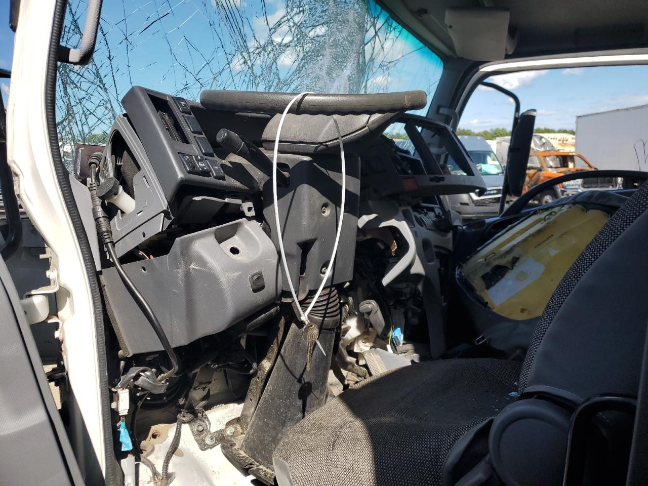 2019 Isuzu Npr Hd VIN: 54DC4W1B9KS807415 Lot: 59826044