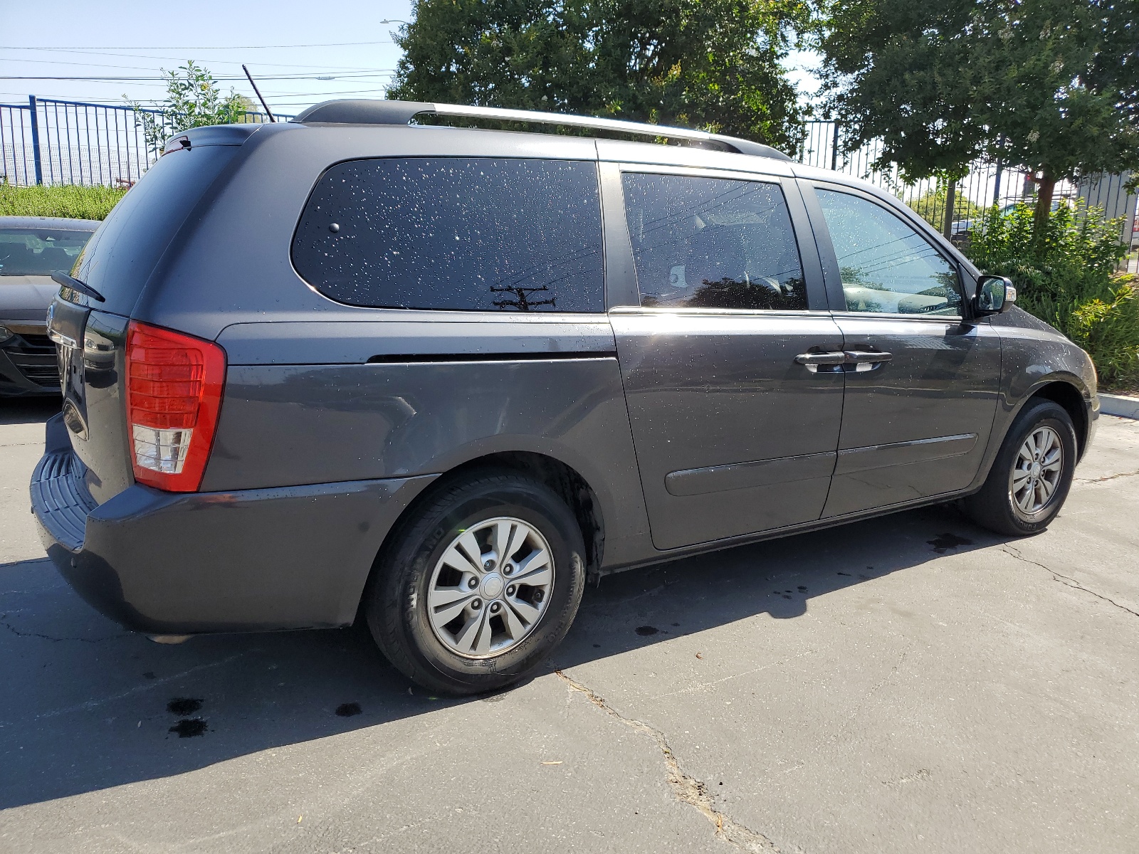 2012 Kia Sedona Lx vin: KNDMG4C70C6494312