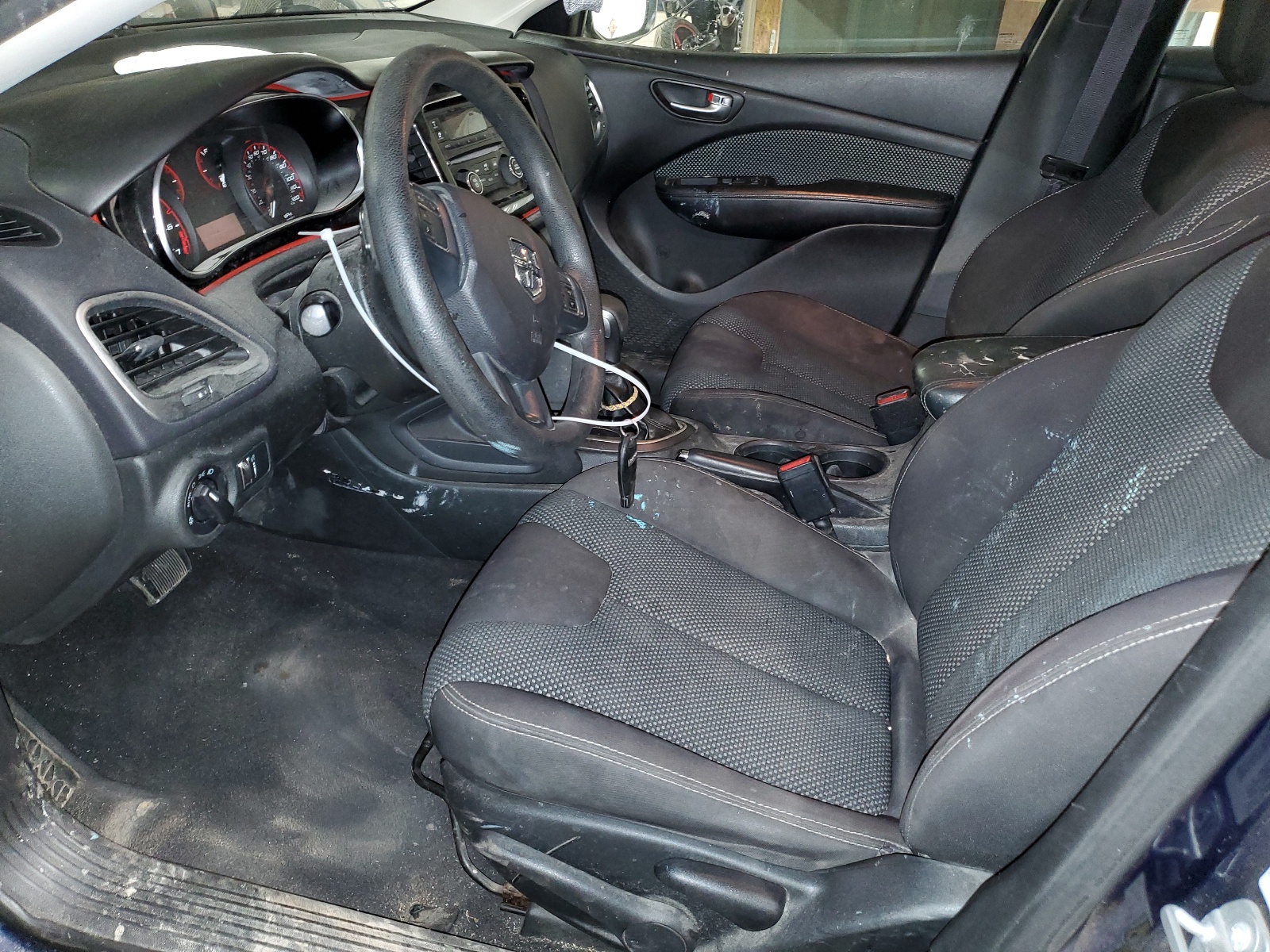 1C3CDFBB0FD211580 2015 Dodge Dart Sxt