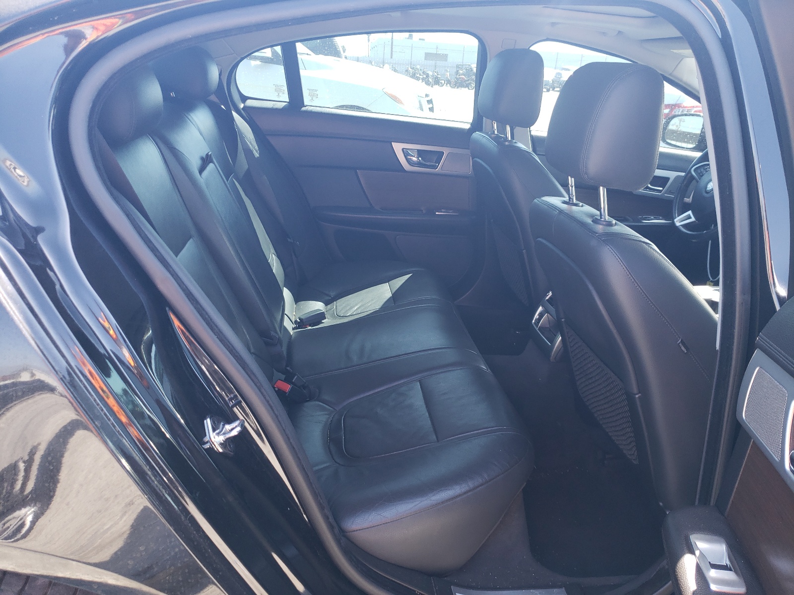 SAJWA0FS6FPU55002 2015 Jaguar Xf 2.0T Premium