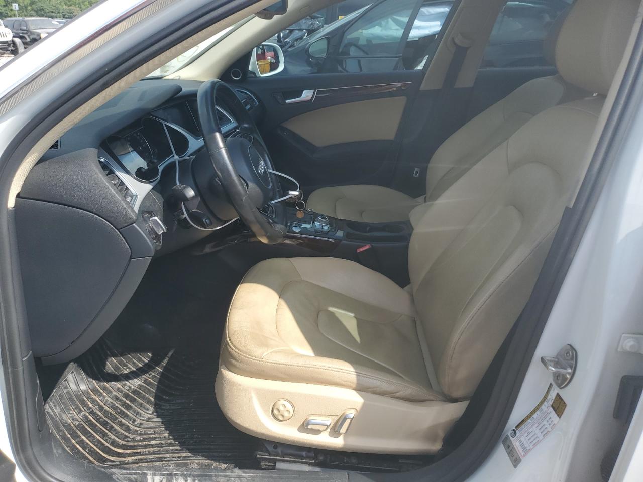 2016 Audi A4 Premium Plus S-Line VIN: WAUFFAFL4GN018043 Lot: 60953044