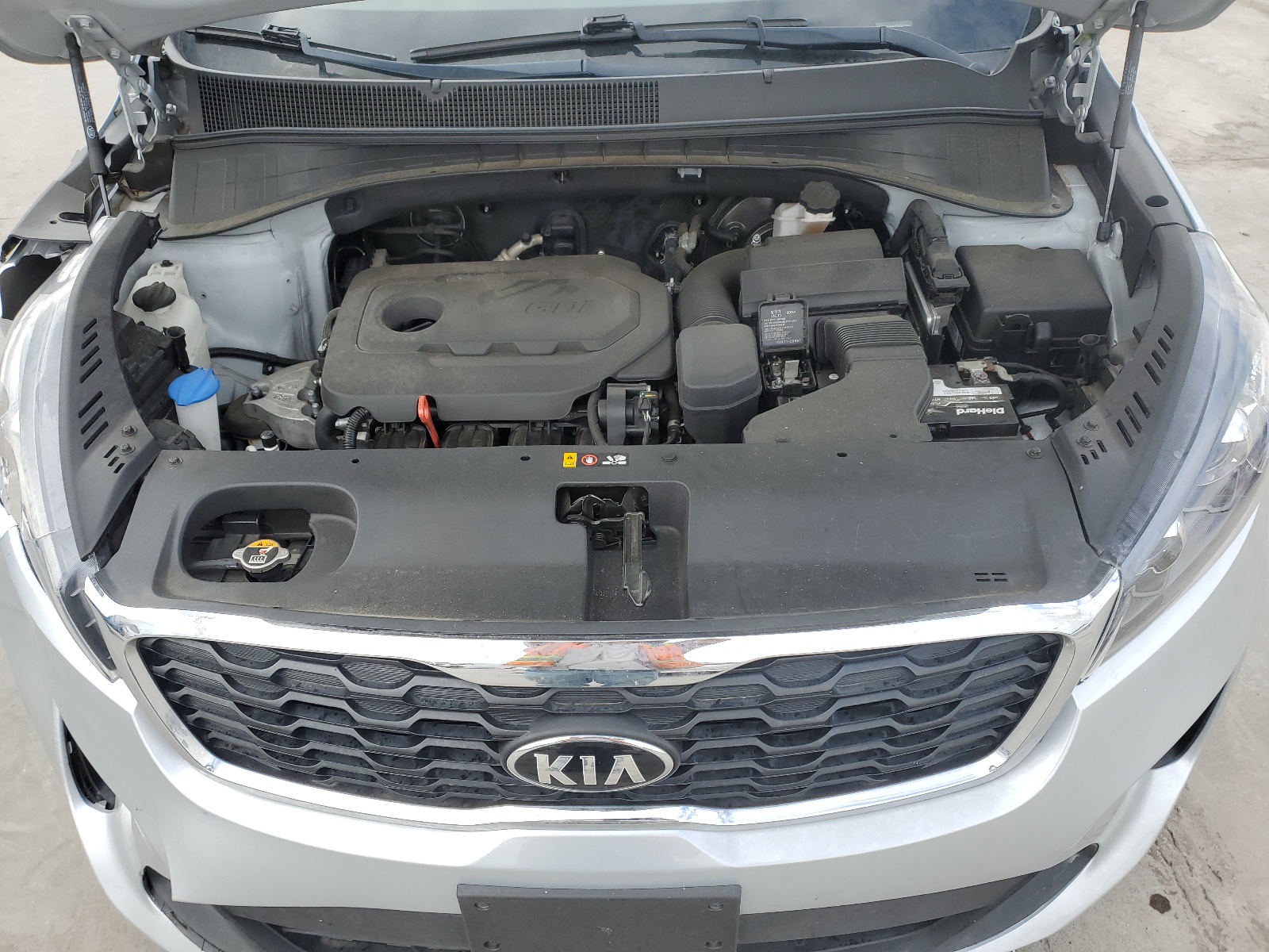 2019 Kia Sorento L vin: 5XYPG4A35KG591000