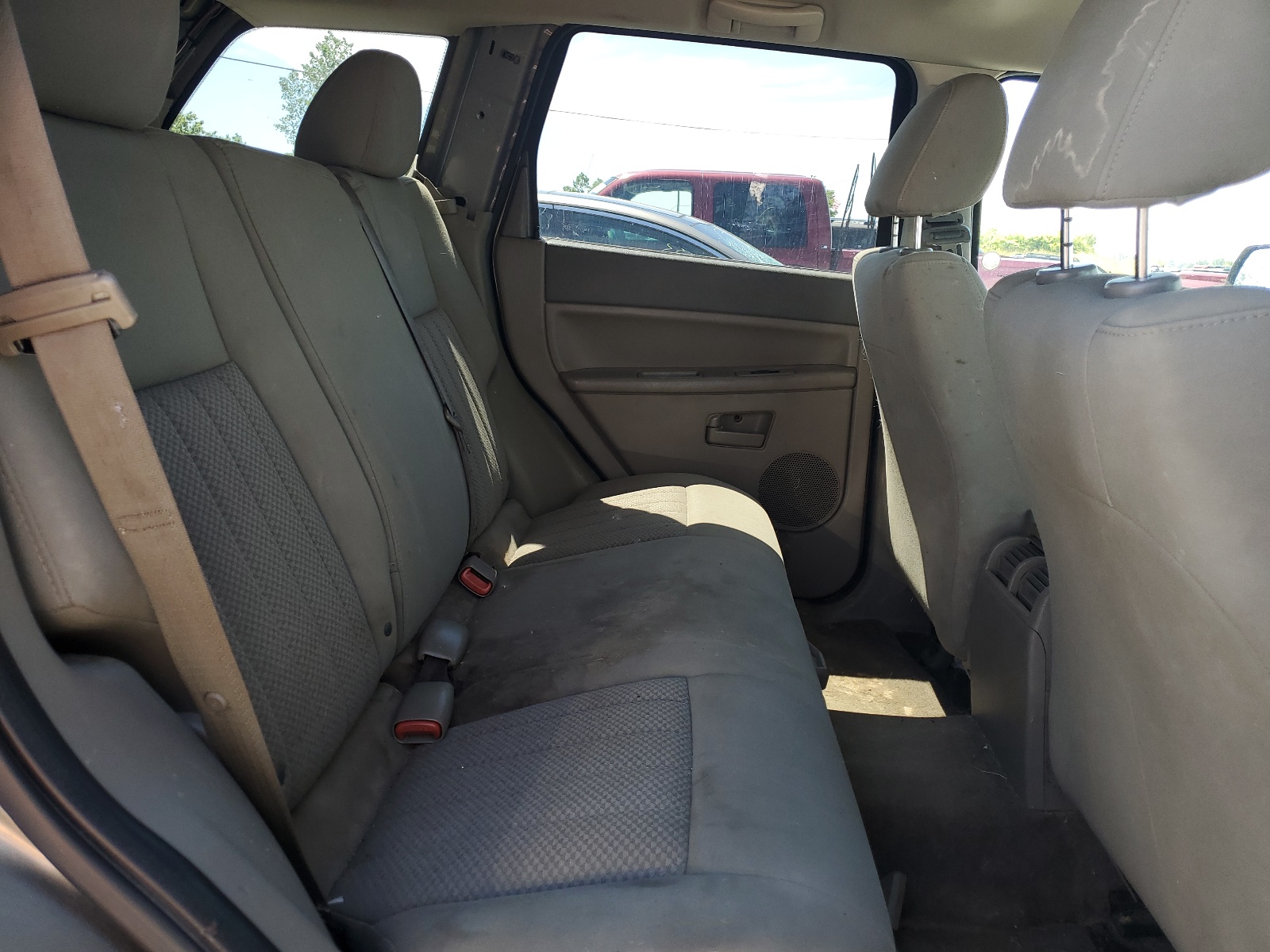 1J4HR48N06C215296 2006 Jeep Grand Cherokee Laredo