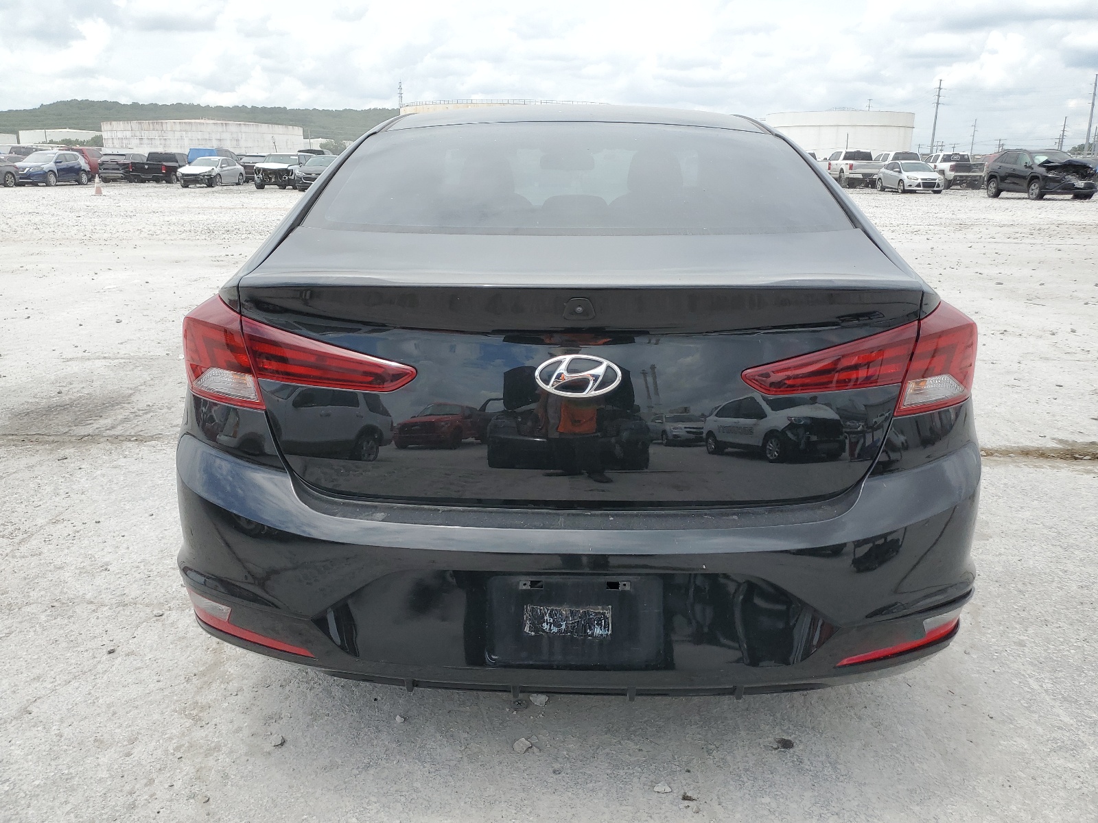 KMHD74LF3KU759270 2019 Hyundai Elantra Se
