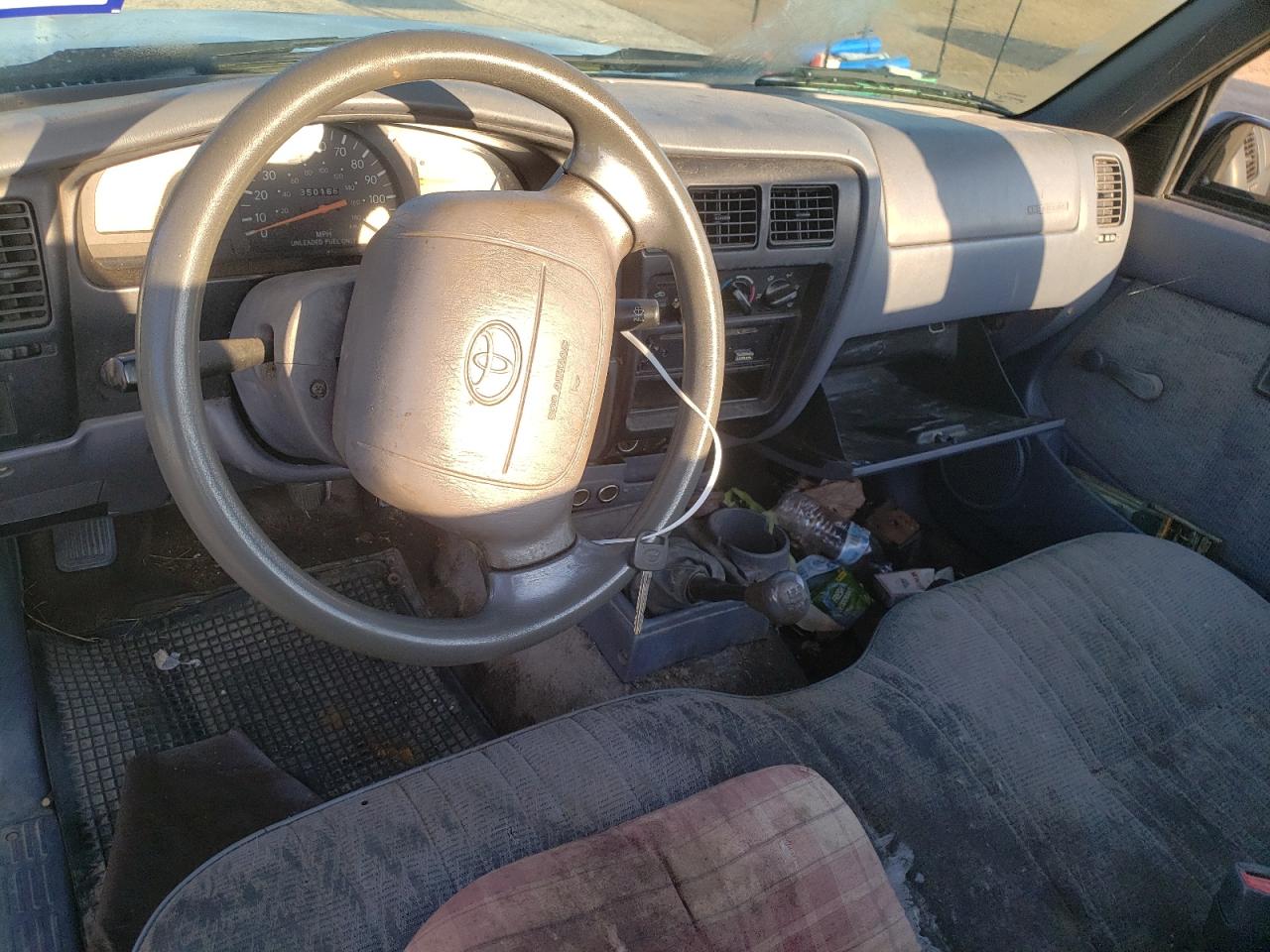 1998 Toyota Tacoma VIN: 4TANL42N8WZ170409 Lot: 58088804