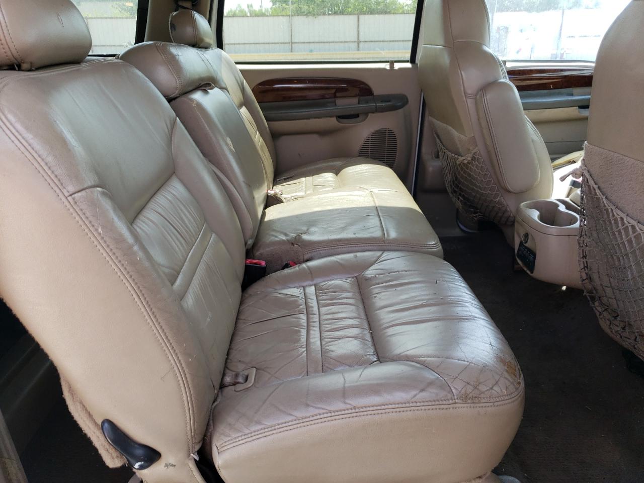 2000 Ford Excursion Limited VIN: 1FMNU42S6YEE17410 Lot: 60652214