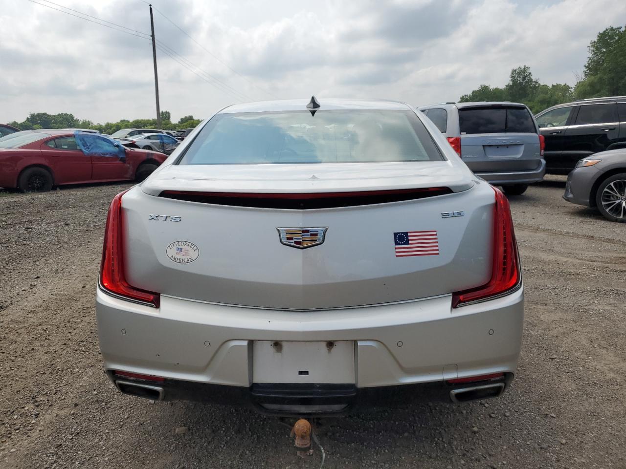 2G61M5S33K9138110 2019 Cadillac Xts Luxury