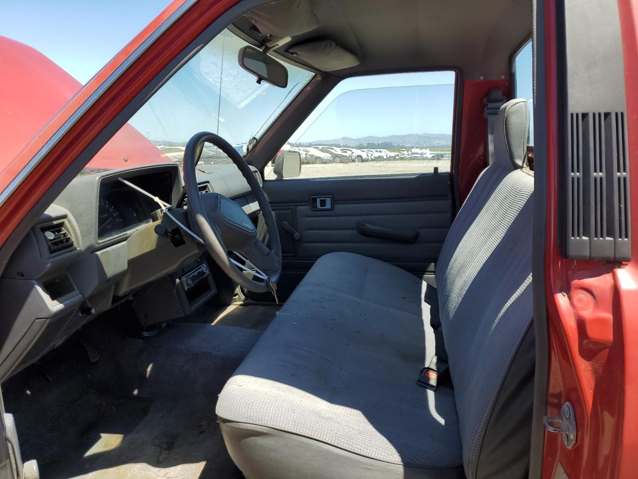 1987 Toyota Pickup 1/2 Ton Rn50 VIN: JT4RN50R2H0292900 Lot: 60449384