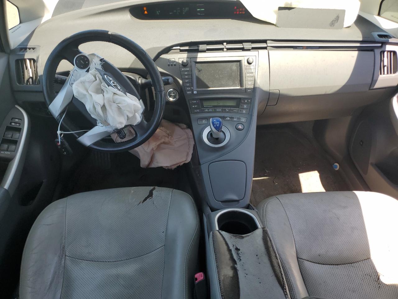 2010 Toyota Prius - Image 8