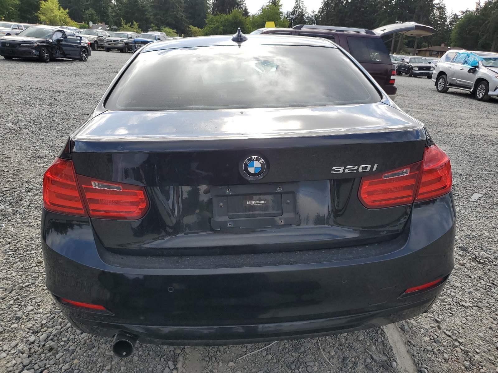 WBA3B1C52EP680662 2014 BMW 320 I