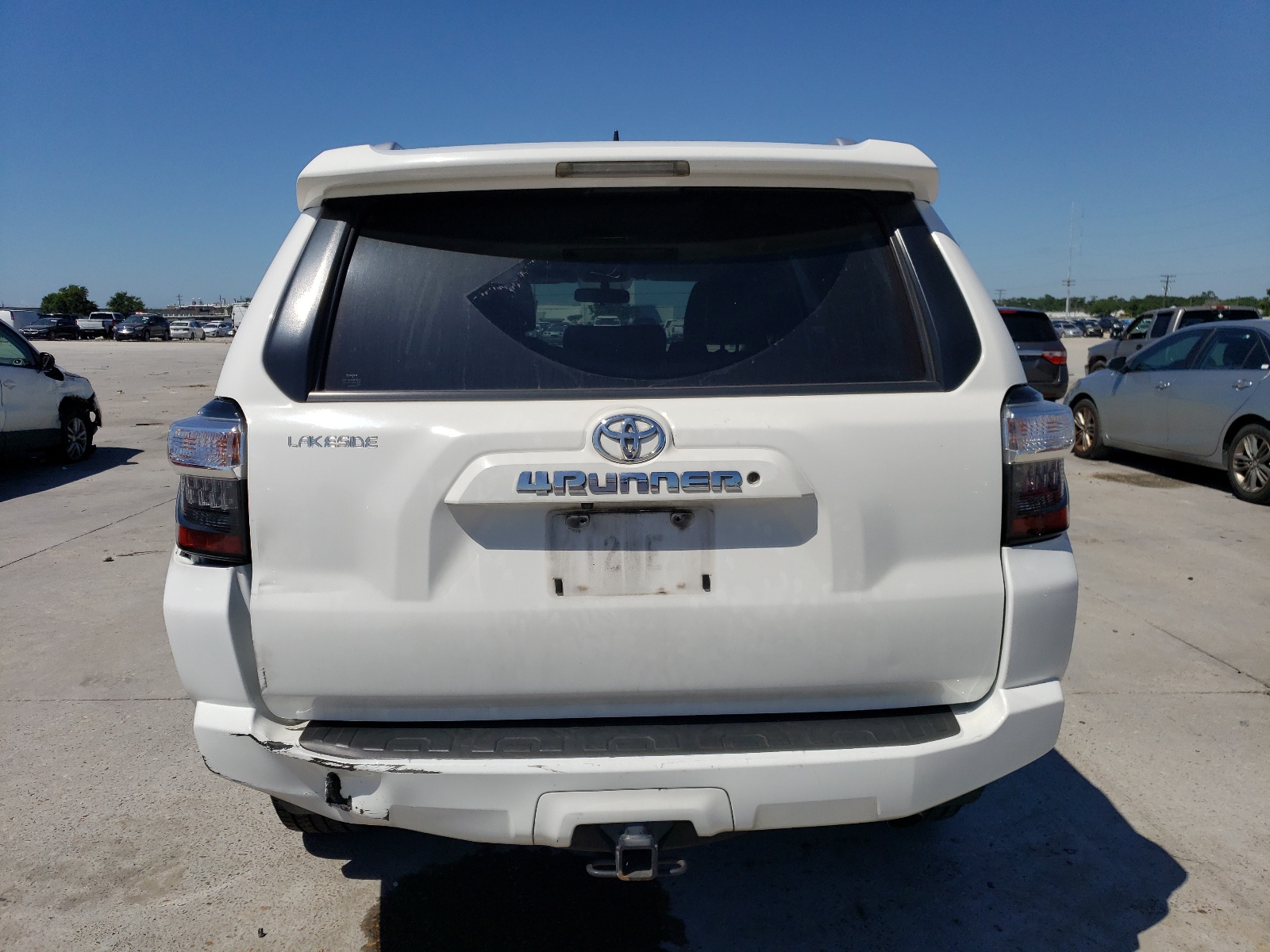 JTEZU5JR8J5173075 2018 Toyota 4Runner Sr5