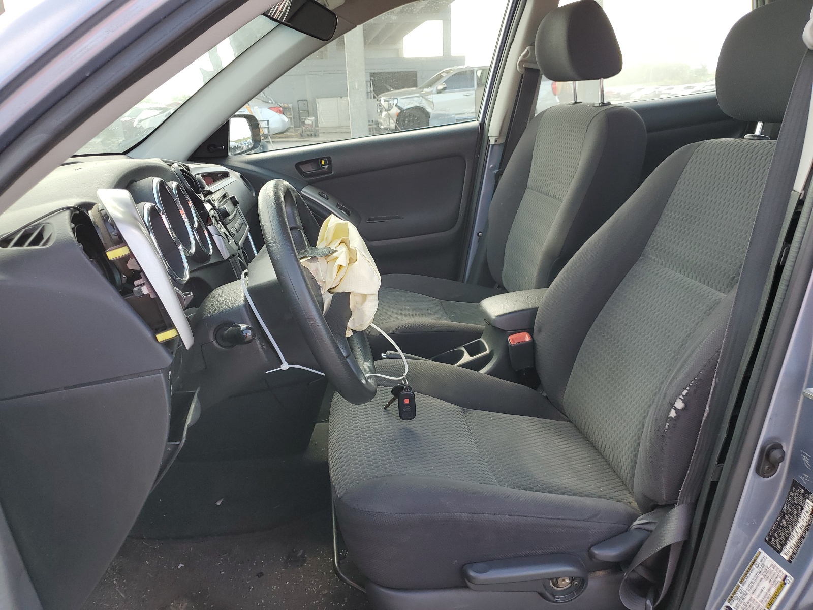 2T1KR32E45C484714 2005 Toyota Corolla Matrix Xr