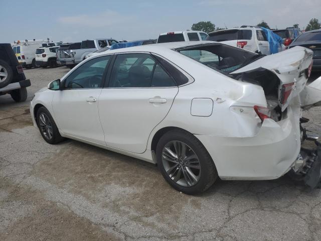 Седани TOYOTA CAMRY 2016 Білий